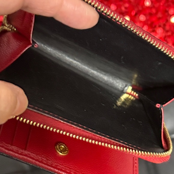 YSL Black & Red Zippy Wallet with Gold Logo - Picture 11 of 15
